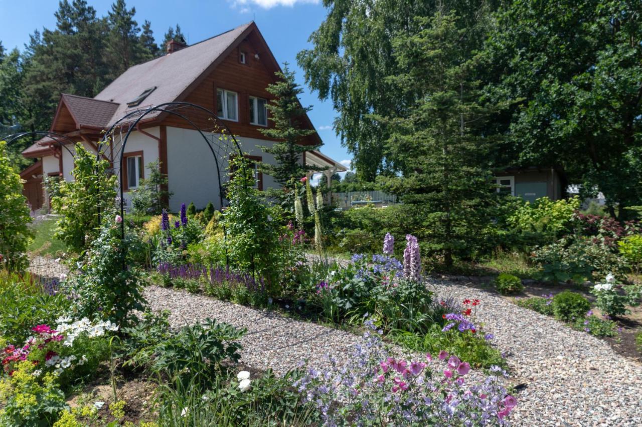 Cottage On The Hill Kielno Bagian luar foto